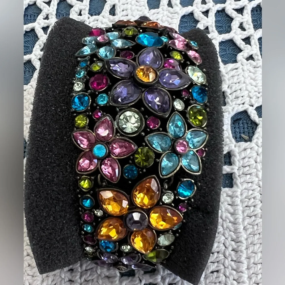 Heidi Daus “Fantasy in Florals” Crystal bracelet,bright multi colors Size SMALL - Picture 3 of 10
